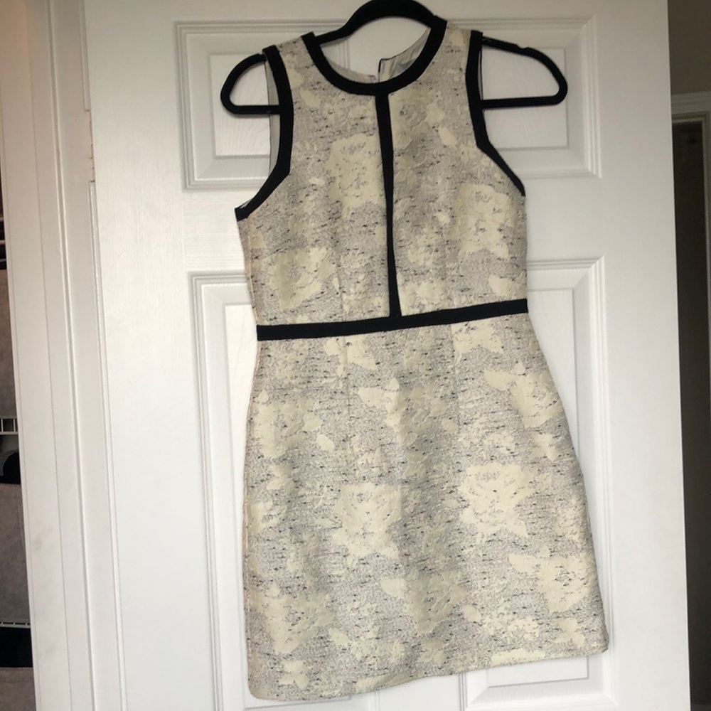 H&M floral dress for work or date